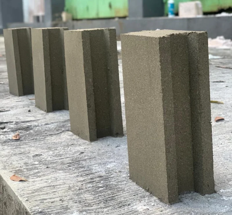 KKN Tematik Fakultas Teknik UHO Kembangkan Batako Ramah Lingkungan dari Sekam Padi 3 KKN Tematik Fakultas Teknik UHO Kembangkan Batako Ramah Lingkungan dari Sekam Padi