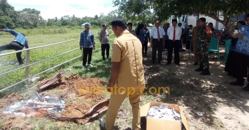 Disdukcapil Mubar Musnahkan 10.579 KTP-el dan KIA Invalid untuk Cegah Penyalahgunaan Data 1 Disdukcapil Mubar Musnahkan 10.579 KTP-el dan KIA Invalid untuk Cegah Penyalahgunaan Data