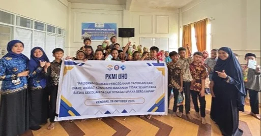 Kasus Cacingan dan Diare Masih Tinggi, Dosen UHO Edukasi Siswa SD tentang Perilaku Hidup Bersih dan Sehat