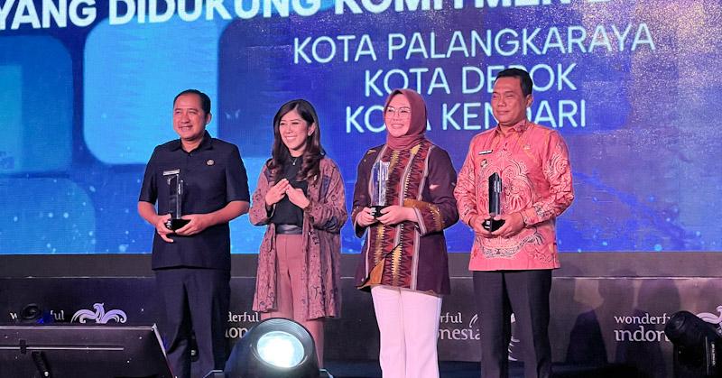 Pemkot Kendari Raih Penghargaan Nasional Layanan Call Center Terbaik dari Komdigi 1 Pemkot Kendari Raih Penghargaan Nasional Layanan Call Center Terbaik dari Komdigi