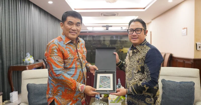 Pertamina Patra Niaga Regional Sulawesi Audiensi dengan Gubernur Sulawesi Utara, Perkuat Sinergi Jelang Natal 2025 dan Tahun Baru 2026 1 Pertamina Patra Niaga Regional Sulawesi Audiensi dengan Gubernur Sulawesi Utara, Perkuat Sinergi Jelang Natal 2025 dan Tahun Baru 2026