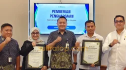 Dukung Layanan Digital JKN, Dua Rumah Sakit di Kendari Dapat Penghargaan dari BPJS Kesehatan 3 Dukung Layanan Digital JKN, Dua Rumah Sakit di Kendari Dapat Penghargaan dari BPJS Kesehatan