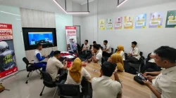 Asmo Sulsel Bekali Karyawan PT Adira Palopo Edukasi Safety Riding untuk Tekan Risiko Kecelakaan 15 Asmo Sulsel Bekali Karyawan PT Adira Palopo Edukasi Safety Riding untuk Tekan Risiko Kecelakaan
