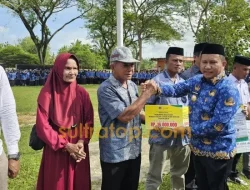 Komitmen Pengentasan Kemiskinan, Pemkab Muna Barat Salurkan Bantuan RTLH kepada 92 KK
