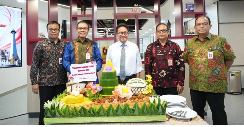 OJK Resmikan Learning Center di Makassar, Perkuat Pengembangan SDM Jasa Keuangan Indonesia Timur 1 OJK Resmikan Learning Center di Makassar, Perkuat Pengembangan SDM Jasa Keuangan Indonesia Timur