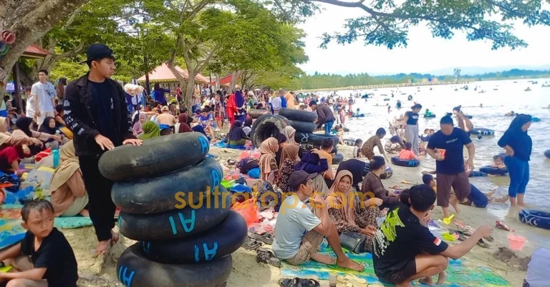 Pantai Nambo Kendari Dipadati Wisatawan saat Tahun Baru 2026