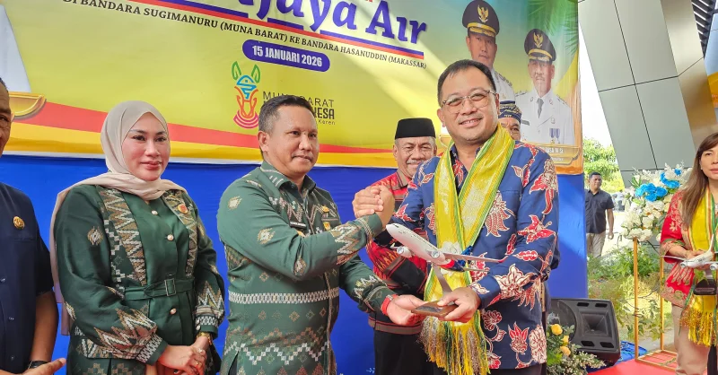 Penerbangan Makassar–Muna Barat Resmi Dibuka, Sriwijaya Air Mendarat Perdana di Sugimanuru 3 Penerbangan Makassar–Muna Barat Resmi Dibuka, Sriwijaya Air Mendarat Perdana di Sugimanuru