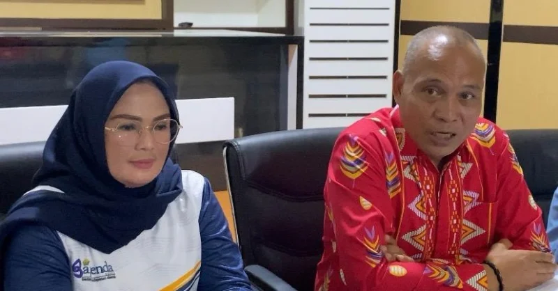Era Baru Pajak Kendaraan di Sultra: Bayar Lewat Ponsel, STNK Jadi Digital 1 Era Baru Pajak Kendaraan di Sultra: Bayar Lewat Ponsel, STNK Jadi Digital