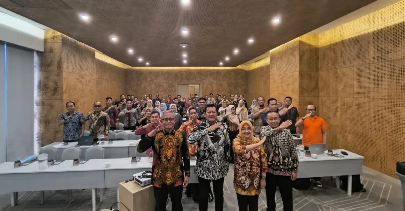 BPR Bahteramas Kendari Mantapkan Arah Bisnis Baru Lewat Pembiayaan Investasi Emas 3 BPR Bahteramas Kendari Mantapkan Arah Bisnis Baru Lewat Pembiayaan Investasi Emas