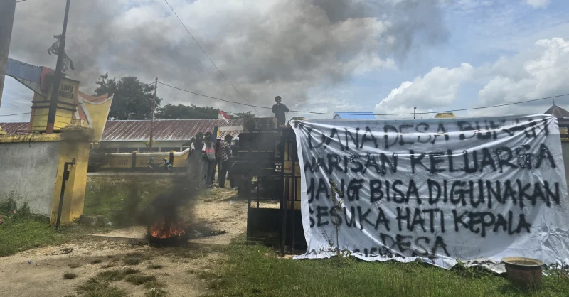 Diduga Tak Transparan, Pembangunan GSG Desa Umba Diminta Diaudit Inspektorat Mubar 1 Diduga Tak Transparan, Pembangunan GSG Desa Umba Diminta Diaudit Inspektorat Mubar