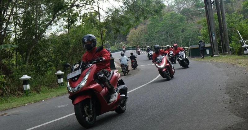 Asmo Sulsel Bagikan Tips Aman Berkendara Selama Ramadan 1 Asmo Sulsel Bagikan Tips Aman Berkendara Selama Ramadan