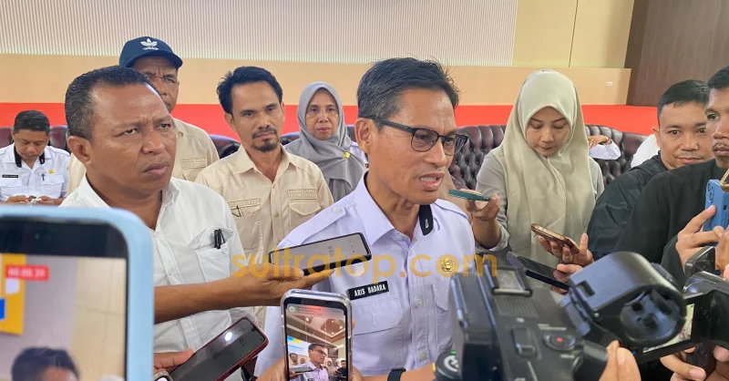 Pemprov Sultra Apresiasi Warga yang Ikut Gotong Royong Dukung Hadirnya Unit Sekolah Baru di Kolaka Utara 1 Pemprov Sultra Apresiasi Warga yang Ikut Gotong Royong Dukung Hadirnya Unit Sekolah Baru di Kolaka Utara