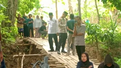 Bentrok di Pesantren Muna Barat: Demo Kasus Pencabulan Berujung Pengrusakan 7 Bentrok di Pesantren Muna Barat: Demo Kasus Pencabulan Berujung Pengrusakan