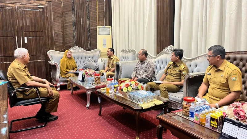 Nur Alam Absen, Mediasi Pemprov Sultra soal Polemik Unsultra Gagal Capai Kesepakatan 1 Nur Alam Absen, Mediasi Pemprov Sultra soal Polemik Unsultra Gagal Capai Kesepakatan