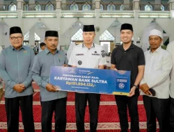 Bank Sultra Salurkan Zakat Maal Karyawan  Rp151,8 Juta Melalui BAZNAS Sultra