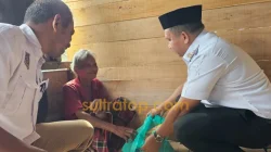 Bupati Muna Barat Kunjungi Rumah Tidak Layak Huni, Siapkan Bantuan Perbaikan dan Sembako