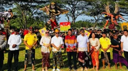 Buka Festival Ogoh-Ogoh ke-11, Bupati Muna Barat Ajak Perkuat Silaturahmi Antarumat Beragama