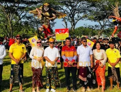 Buka Festival Ogoh-Ogoh ke-11, Bupati Muna Barat Ajak Perkuat Silaturahmi Antarumat Beragama