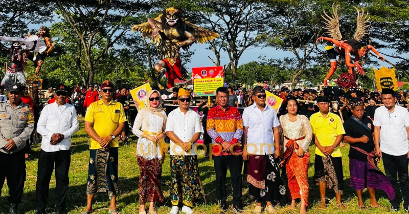 Buka Festival Ogoh-Ogoh ke-11, Bupati Muna Barat Ajak Perkuat Silaturahmi Antarumat Beragama 1 Buka Festival Ogoh-Ogoh ke-11, Bupati Muna Barat Ajak Perkuat Silaturahmi Antarumat Beragama