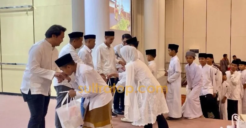 Bukber Ramadan REI Sultra Jadi Ajang Berbagi, Puluhan Anak Yatim Disantuni 1 Bukber Ramadan REI Sultra Jadi Ajang Berbagi, Puluhan Anak Yatim Disantuni