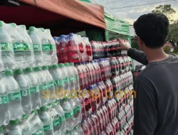 ‎Jelang Lebaran, Pedagang Minuman di Kendari Mengeluh: Pembeli Hanya Bertanya Lalu Pergi