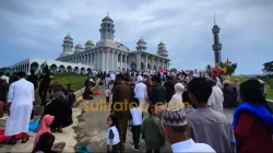 Gubernur Sultra Salat Idulfitri Bersama Ribuan Warga di Masjid Agung Al-Kautsar Kendari