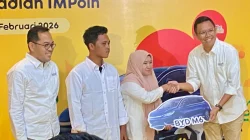 Setia Pakai IM3, Pelanggan di Kendari Raih Mobil Listrik BYD M6 4 Setia Pakai IM3, Pelanggan di Kendari Raih Mobil Listrik BYD M6