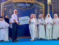 Realisasikan Janji, Gubernur Sultra Serahkan Beasiswa Rp100 Juta untuk 50 Siswa Madrasah Berprestasi