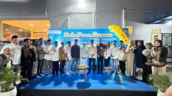 HUT ke-15 Tahun, BPR Bahteramas Kolaka Bagikan 150 Paket Sembako dan Santuni Anak Panti Asuhan 18 HUT ke-15 Tahun, BPR Bahteramas Kolaka Bagikan 150 Paket Sembako dan Santuni Anak Panti Asuhan
