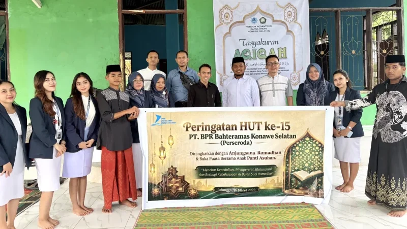 Rayakan HUT-nya ke-15, BPR Bahteramas Konsel Buka Puasa dan Bagi Sembako di Panti Asuhan 3 Rayakan HUT-nya ke-15, BPR Bahteramas Konsel Buka Puasa dan Bagi Sembako di Panti Asuhan