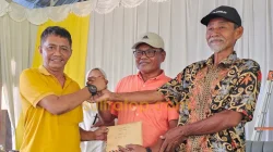 Turnamen Domino Bupati Cup I Muna Barat Berakhir, Pasangan Desa Oelongko Sabet Juara Satu