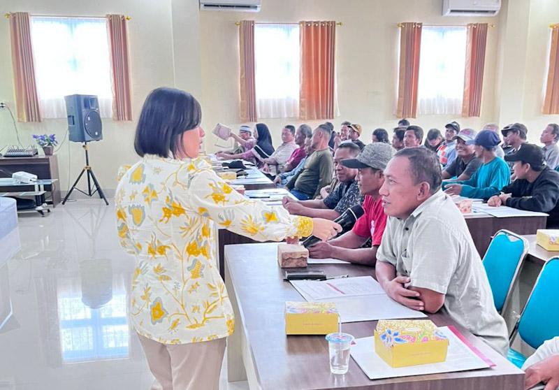 OJK Sultra dan Pemkab Konawe Selatan Edukasi 86 Petani Kakao, Perkuat Akses Keuangan