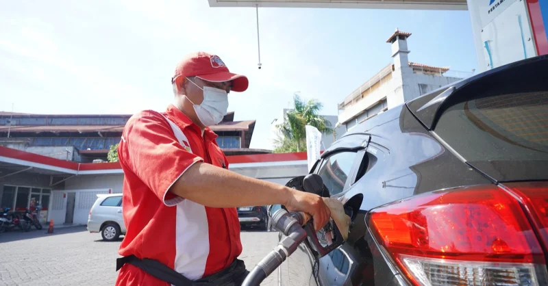 Pertamina Pastikan Stok BBM Sulselbar Aman, Ajak Peran Aktif Stakeholder Atasi Antrean di SPBU 1 Pertamina Pastikan Stok BBM Sulselbar Aman, Ajak Peran Aktif Stakeholder Atasi Antrean di SPBU