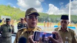Gubernur ASR Imbau Masyarakat Tidak Panik Beli BBM, Stok di Sultra Aman 14 Gubernur ASR Imbau Masyarakat Tidak Panik Beli BBM, Stok di Sultra Aman