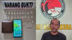 Polisi Tangkap Pengedar Sabu di Konawe Kepulauan, 21 Saset Siap Edar Diamankan 5 Polisi Tangkap Pengedar Sabu di Konawe Kepulauan, 21 Saset Siap Edar Diamankan