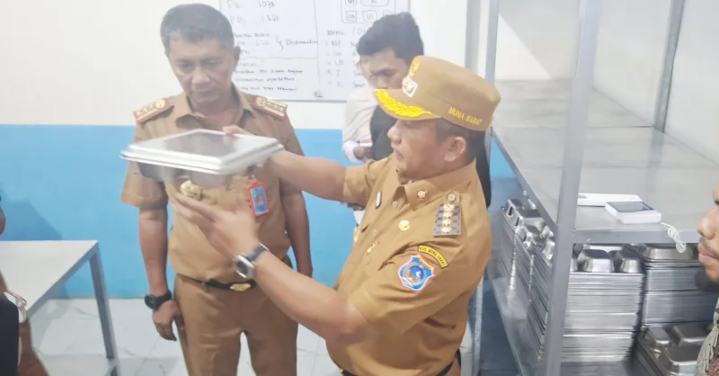 Bupati Sidak Dua Dapur MBG di Muna Barat: Masalah Lama Belum Sepenuhnya Tuntas 1 Bupati Sidak Dua Dapur MBG di Muna Barat: Masalah Lama Belum Sepenuhnya Tuntas