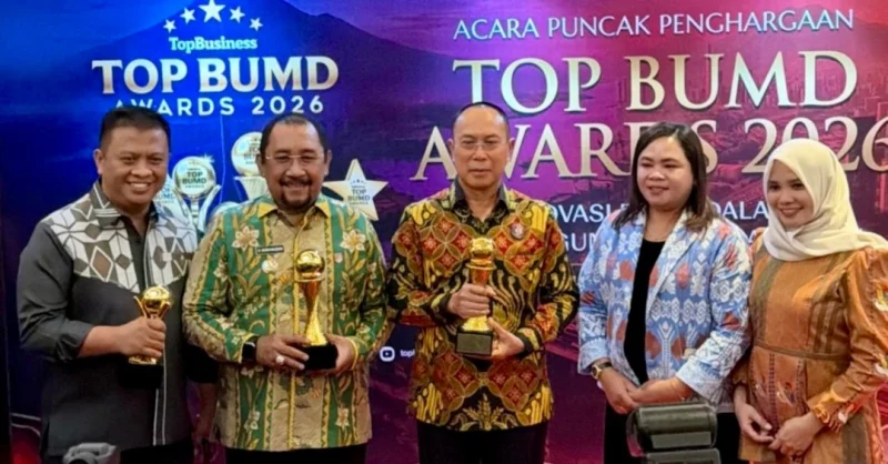BPR Bahteramas Bombana Sabet 3 Penghargaan Bergengsi di TOP BUMD Awards 2026 1 BPR Bahteramas Bombana Sabet 3 Penghargaan Bergengsi di TOP BUMD Awards 2026