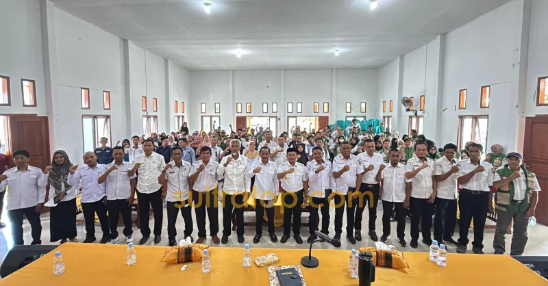 Tak Punya Kewenangan Laut, Bupati Darwin Tetap Komitmen Lindungi Perairan Muna Barat