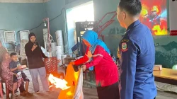Pertamina Patra Niaga Sulawesi Edukasi Warga Ring 1 IT Makassar Lewat Pelatihan APAR