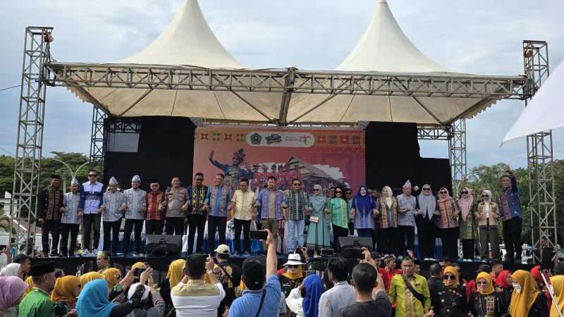 BPR Bahteramas Sukseskan Lulo Massal, Konawe Cetak Sejarah di Usia ke-66 4 BPR Bahteramas Sukseskan Lulo Massal, Konawe Cetak Sejarah di Usia ke-66