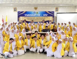 Yudisium XIV, 106 Lulusan FIIKES UMW Kendari Siap Terjun di Dunia Kesehatan