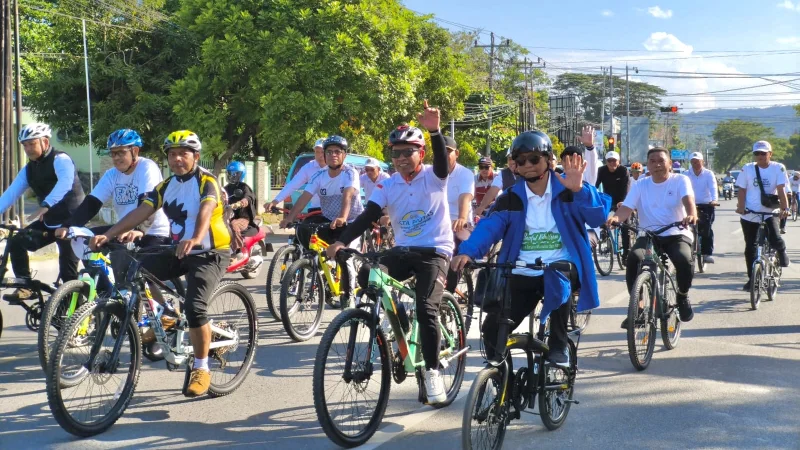 Gerak Emas Resmi Digulirkan, ASN Kemenag Sultra Diajak Gowes Tiap Kamis 1 Gerak Emas Resmi Digulirkan, ASN Kemenag Sultra Diajak Gowes Tiap Kamis