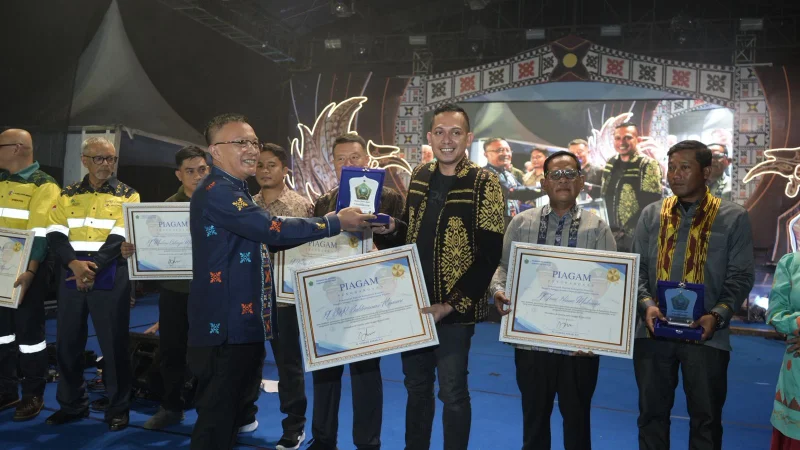 Dukung Penuh Program Bupati, BPR Konawe Raih Penghargaan