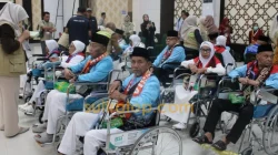 393 Jemaah dan Petugas Kloter 35 Sultra Resmi Diterima Masuk Embarkasi Makassar 8 393 Jemaah dan Petugas Kloter 35 Sultra Resmi Diterima Masuk Embarkasi Makassar