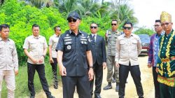 Ruas Jalan Rusak Ganggu Aktivitas Warga, Gubernur ASR Turun Tangan di Lalembuu Konsel 6 Ruas Jalan Rusak Ganggu Aktivitas Warga, Gubernur ASR Turun Tangan di Lalembuu Konsel