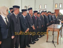 Wabup Muna Barat Lantik 54 Kepala Sekolah SMP dan SD