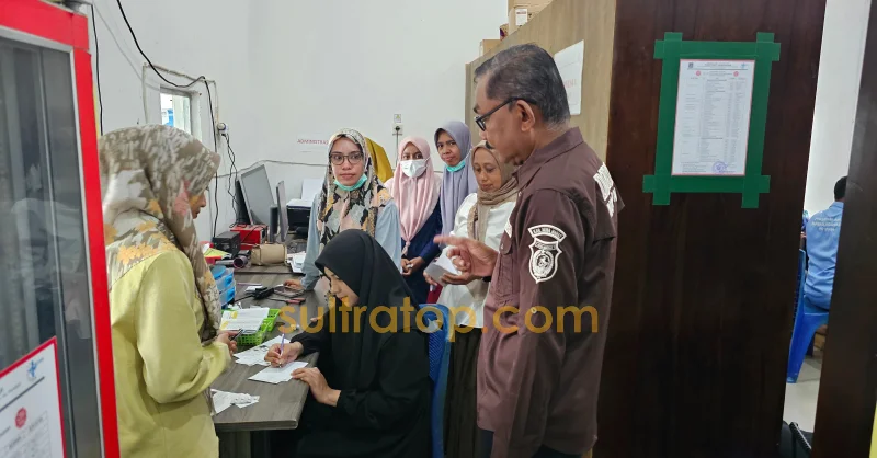 Sidak di RSUD Mubar, Plt Kadinkes Bantah Isu Keluarga Pasien Ambil Obat Sendiri di Apotek