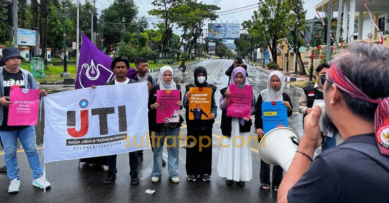 AJI Indonesia: Hentikan Praktik Sensor dan Swasensor terhadap Jurnalis dan Media 1 AJI Indonesia: Hentikan Praktik Sensor dan Swasensor terhadap Jurnalis dan Media