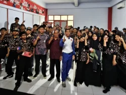 Asmo Sulsel Edukasi Safety Riding di SMK Tri Tunggal 45 Makassar, Hadirkan Praktik Honda Icon-e