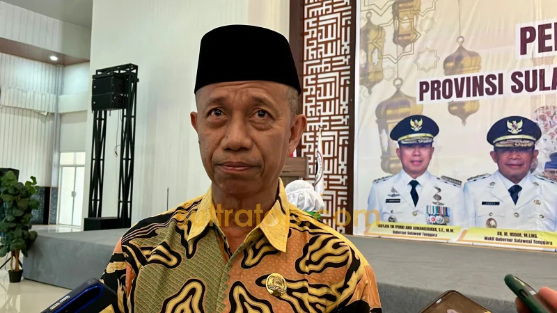 Jemaah Haji Sultra Diingatkan Fokus Ibadah, Larangan Selfie di Masjid Suci Ditegaskan 1 Jemaah Haji Sultra Diingatkan Fokus Ibadah, Larangan Selfie di Masjid Suci Ditegaskan